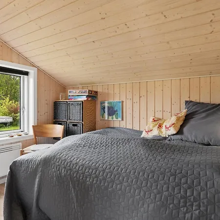 Modernt Hus Nära Och På Helnaes Semesterbostad